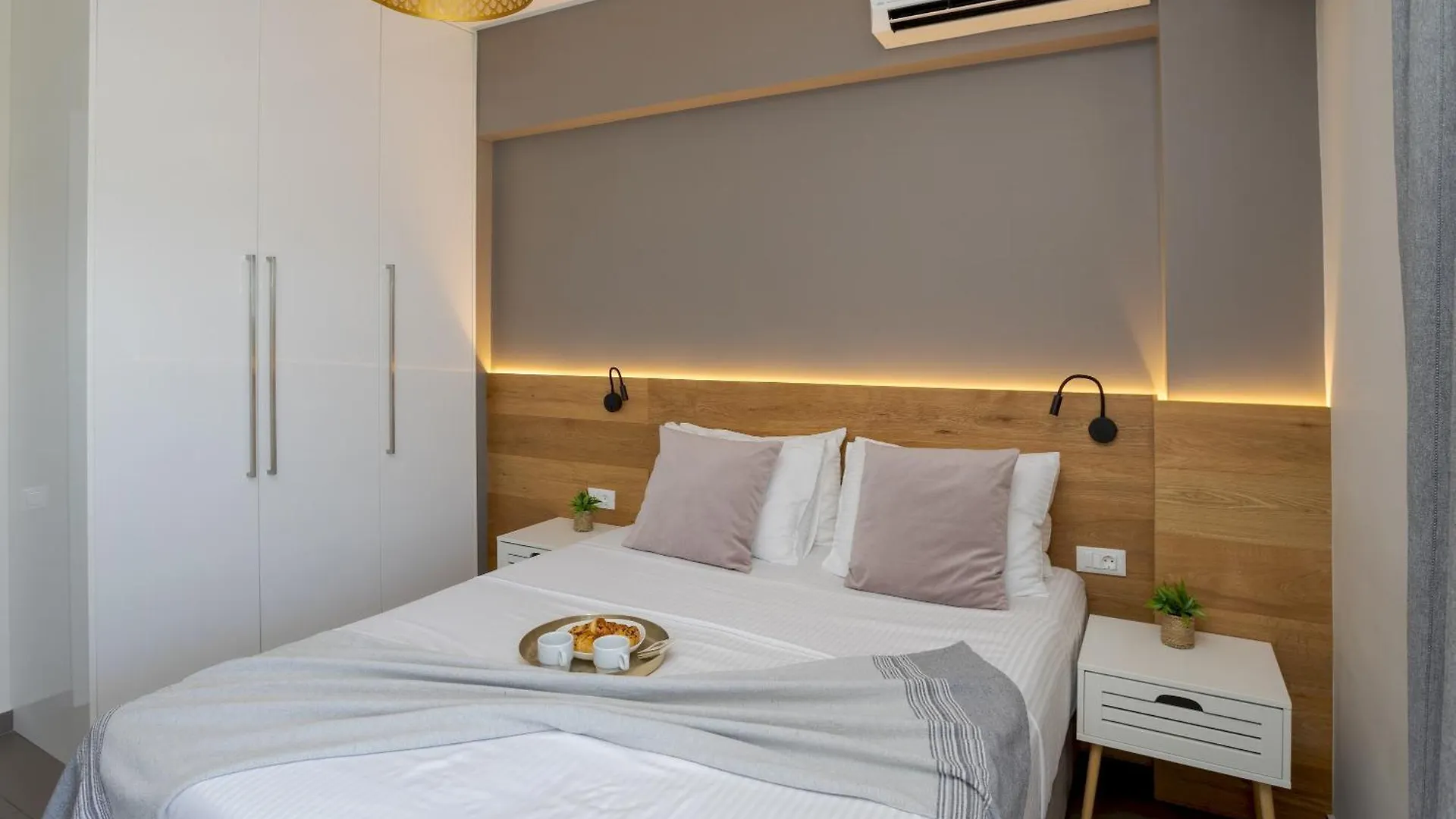 Crystal Sun Luxury Villa Giofirakia