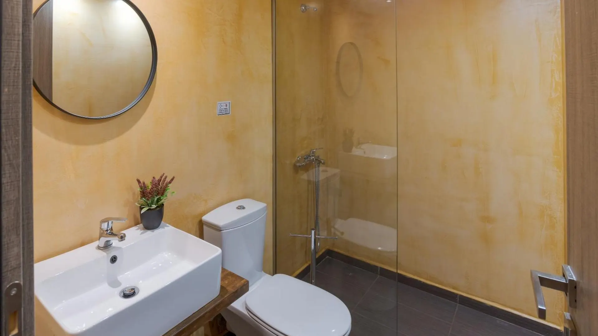 Crystal Sun Luxury Villa Giofirakia
